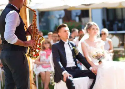 Hochzeitsmusiker Berlin Saxofonist Dimitry begleitet Trauung