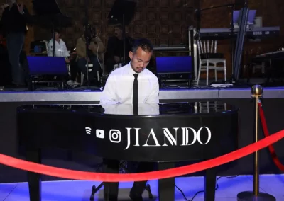 Instrumentalist für Hochzeiten Pianist JIANDO Düsseldorf